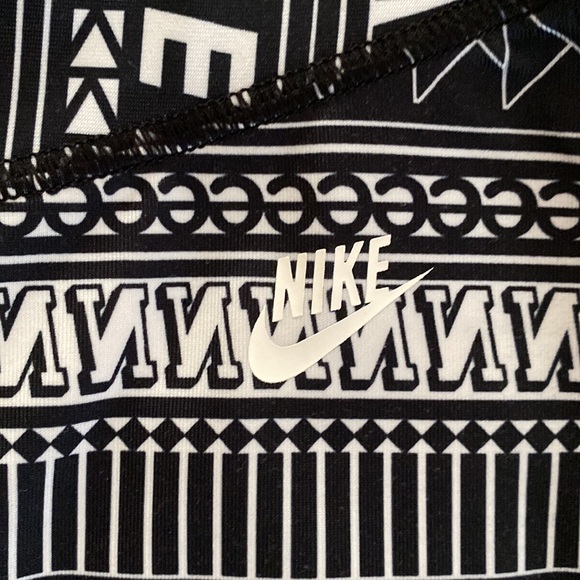 NIKE Ladies Size M Full Length Leggings Excellent Condition! - Picture 6 of 6